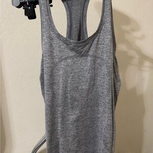 Lululemon Gray Women's Tank Top